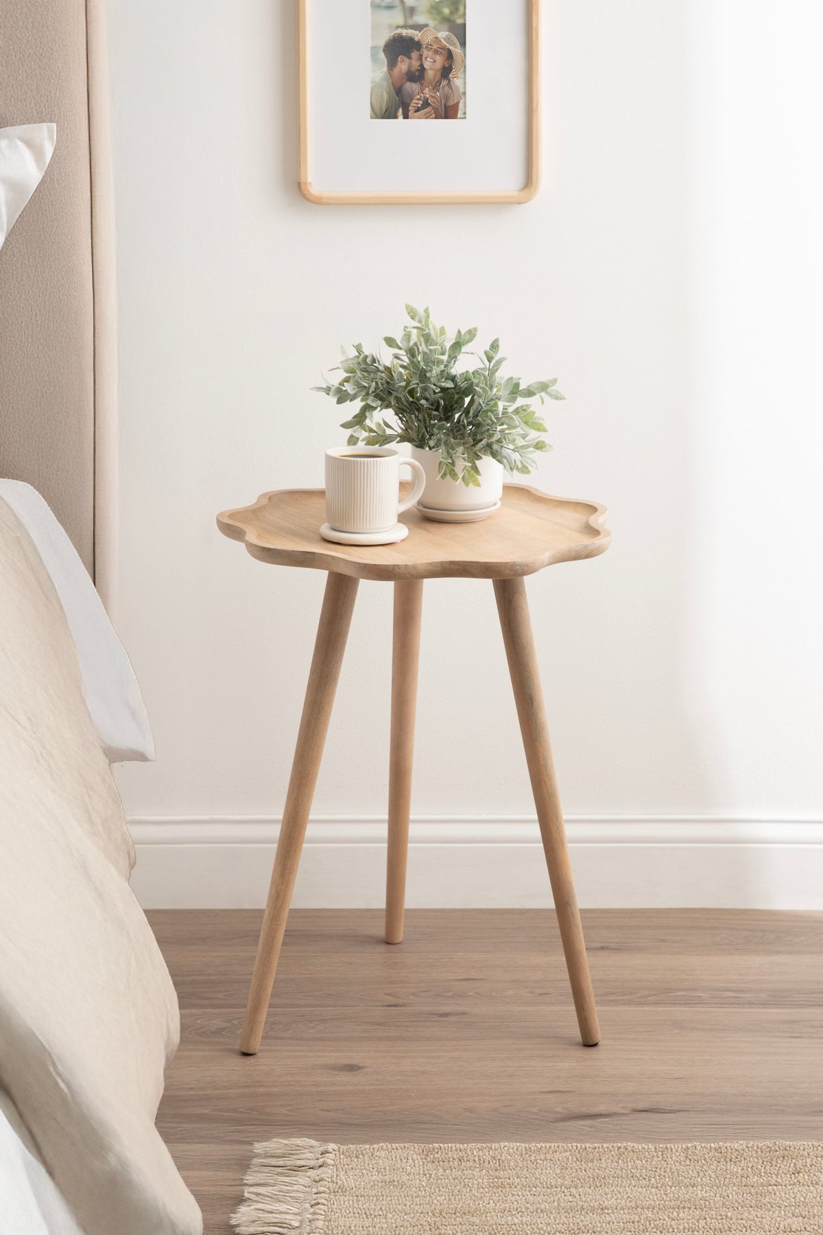Scallop Wood Side Table