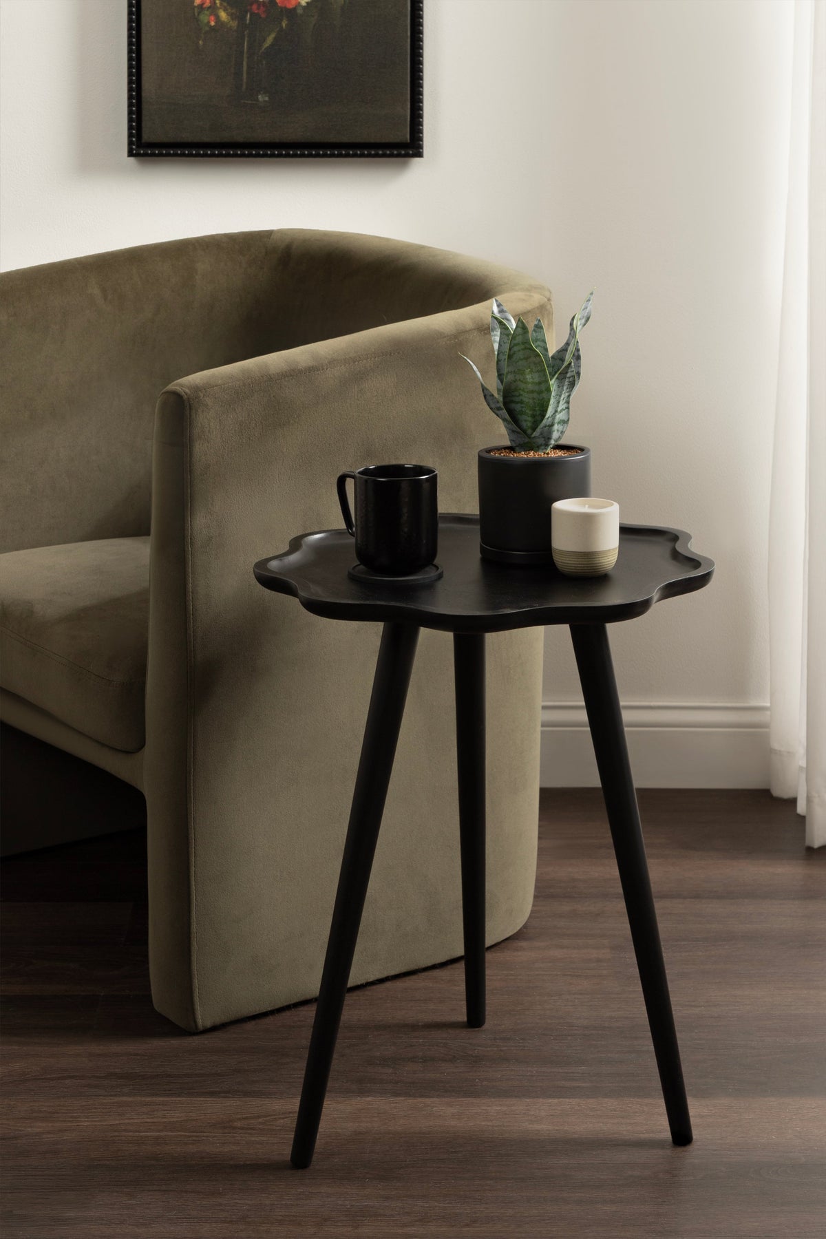 Scallop Wood Side Table